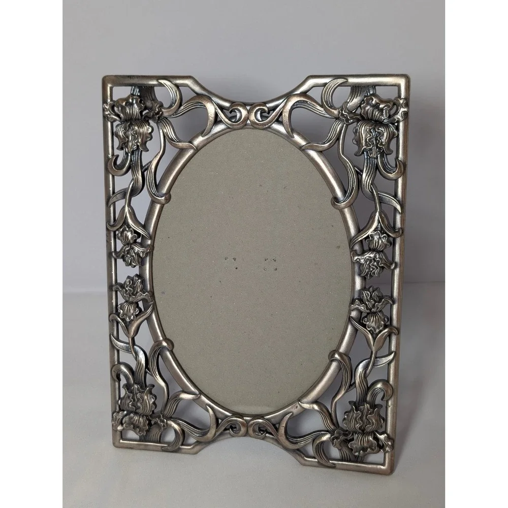 Linco Art Nouveau Style Silver Tone Pewter Floral Iris Oval Picture Frame Taiwan